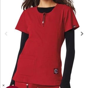 Koi scrub set size small.